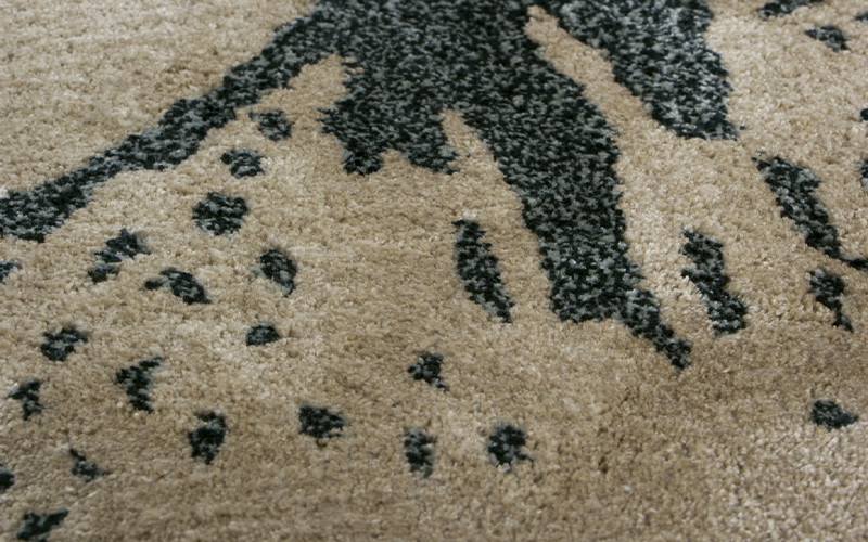 MACUSHI Round | Flower Patterned Round wool Rug by BRABBU